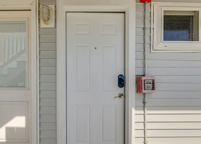 Bayside Waterfront Retreat In Ocean City!